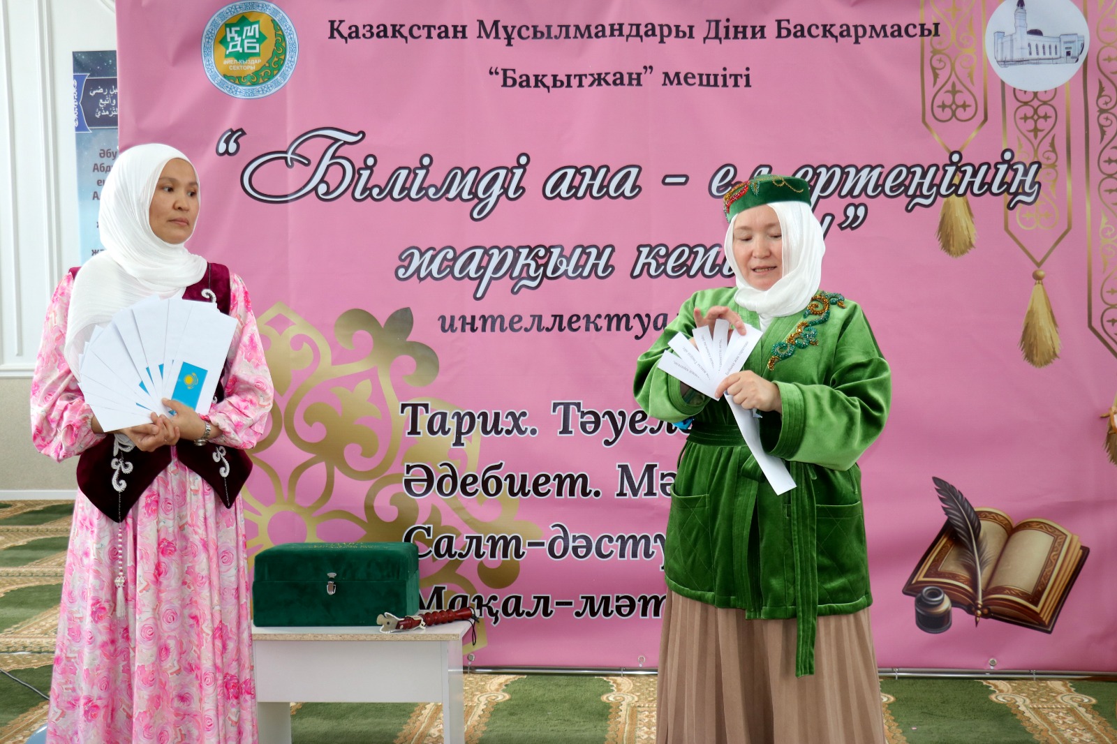 Интернетте орыс порносын жалауға мәжбүр болды