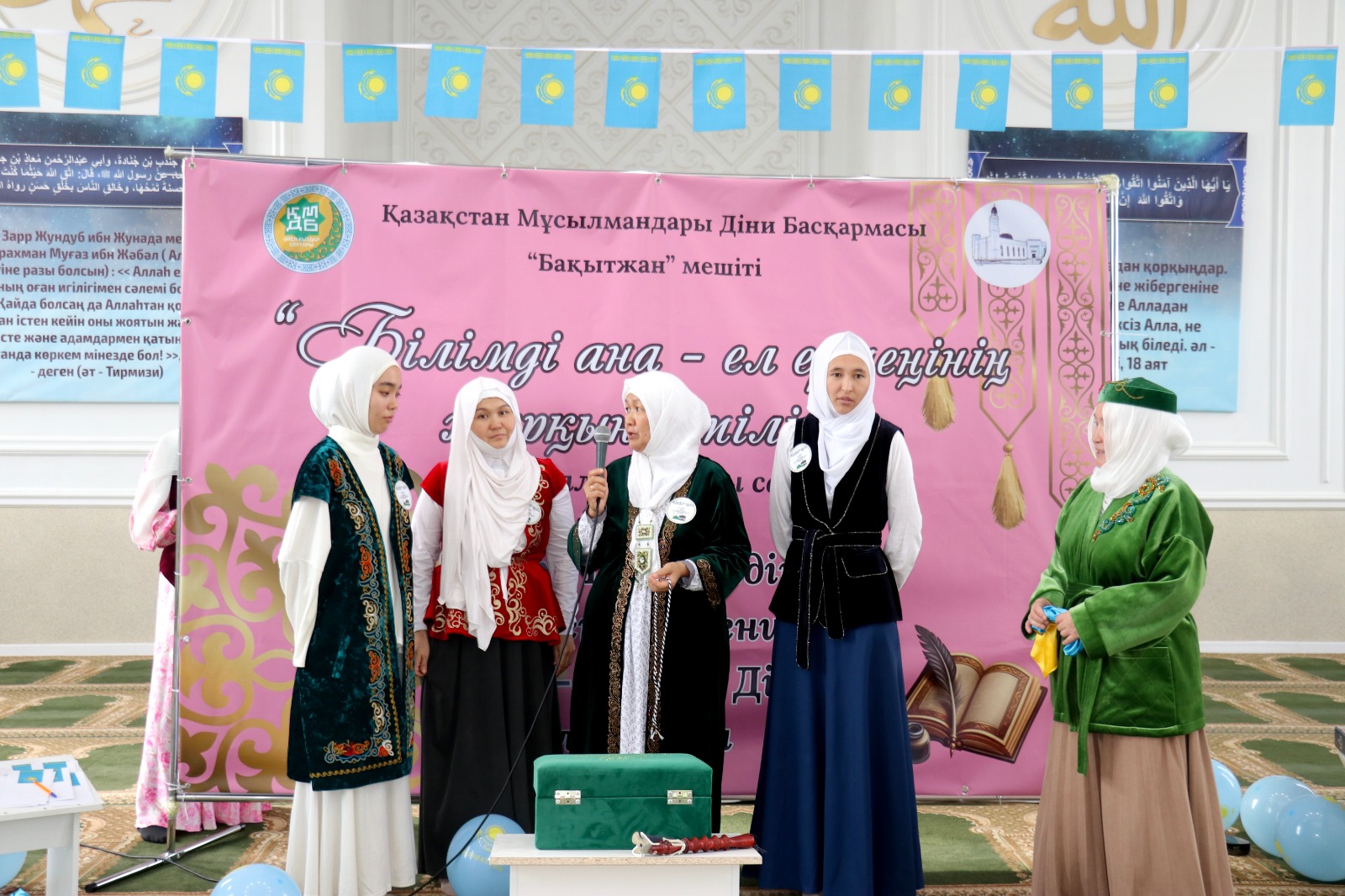 Тампон ауыстыратын балапандар порно