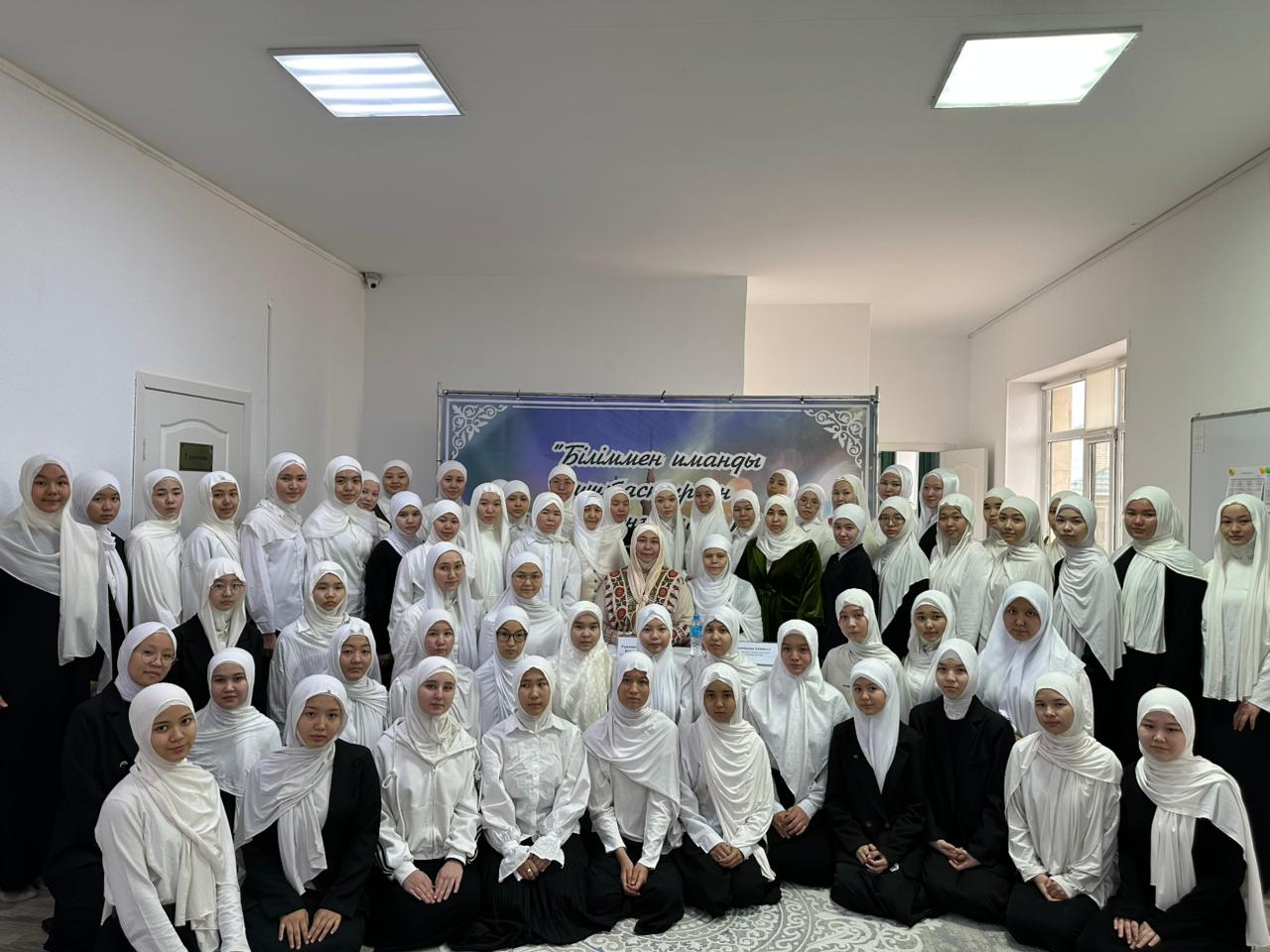 Пышақ порно ойыны