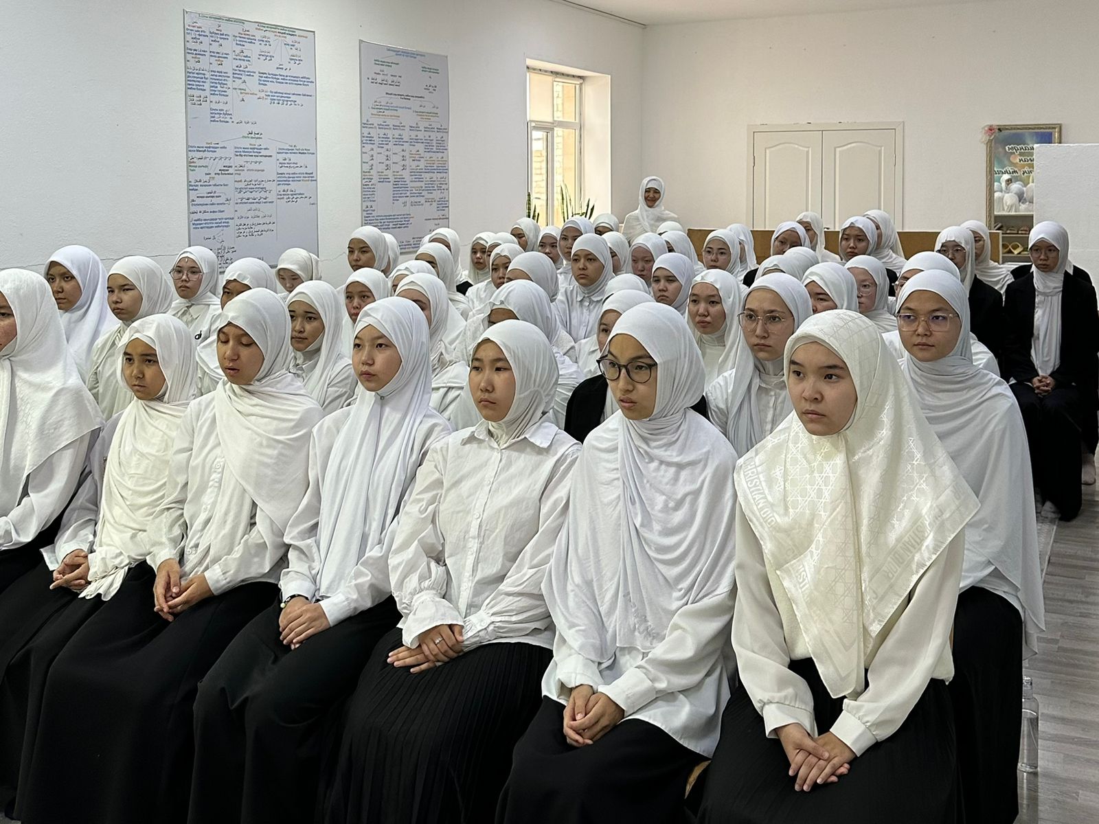 Сары вагинальды разрядты қалай емдеуге болады Смотреть үлкен әтеш порно видео онлайн